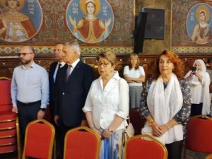 Патриарх Даниил прекъсна литургията след скандирания срещу Митрофанова