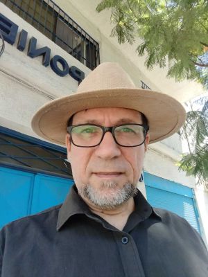 La adulación y la traición en la política venezolana