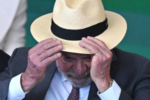 Lulinha é filho do Bolsonaro?