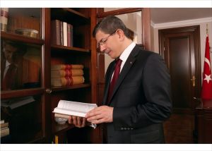 ‘Lüzumundan fazla münevver’