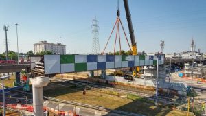 Padova, iniziato il varo per la nuova passerella su via Friburgo