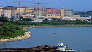Rumunija angažovala vojsku, spasava nuklearku: Počelo miniranje stena u koritu Dunava (VIDEO)