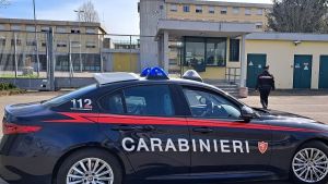 Maltrattamenti a Novellara, marito in cella e parenti allontanati