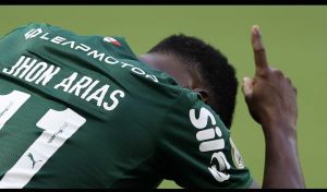 Palmeiras classificado e Corinthians complicado
