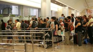 Record Israeli emigration continued for third consecutive year in 2025, study finds