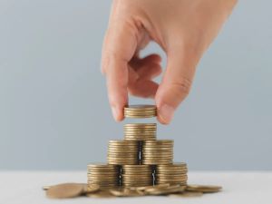 How to balance saving for the future with living your life today A solid paycheque doesn't erase the pull between saving for the future and spending. Here's how to find a healthier split.