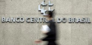 Focus coloca Selic abaixo de 14% no horizonte