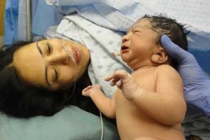 Desperate mom of 9 gives herself an emergency C-section, saving both of their lives