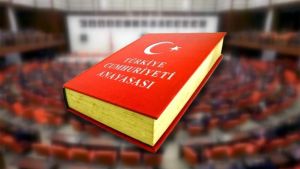 Siyasi transferlere değil, anayasa değişikliğine bakmak lazım