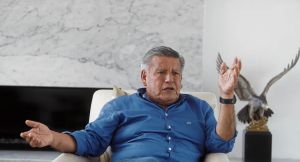 César Acuña: PJ lo condena a un año y seis meses de pena suspendida por violación de la libertad de trabajo