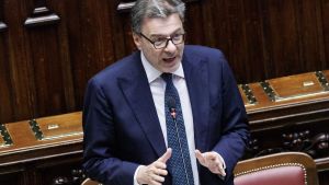 Giorgetti: “Il Safe è come il Pnrr, cari onorevoli, pensateci bene”