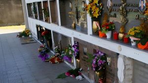 Furti al cimitero: continuano i raid sulle tombe