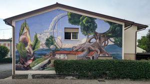 Vallà, il murale di Vesod trasforma la tromba d'aria in un inno alla rinascita