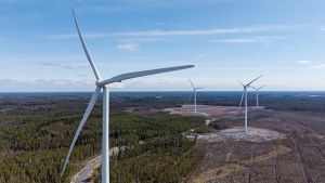 Energia | Lukijalta: Vihreä siirtymä ei voi perustua siihen, että kuluttajat maksavat investoinnit ja yhä suurempi osa hyödyistä valuu Suomen rajojen ulkopuolelle
