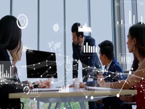 Nearly half of CHROs planning to increase entry-level hiring: survey