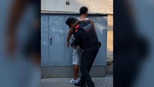 Los Mossos extreman los controles 'antinavajas' con 1.000 detectores portátiles tras cuatro muertes en 10 días