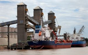 Port paralysis has Argentine firms worried about the country’s reputation