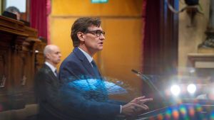 ¿Quién pacta con quién en el Parlament? Las 5 claves de la legislatura en el ecuador del mandato