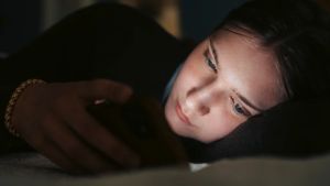 Do You Take Melatonin? Science Says It Won’t Help You Fall Asleep Faster, or Sleep Longer
