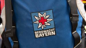 Bei Bergtour mit Ehefrau - 74-Jähriger stürzt in den Tod