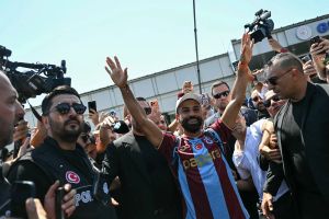 Egyptian soccer star Mohammed Salah makes shock move to Turkish team Trabzonspor