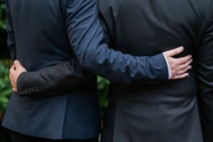 Nej, homoseksuelle mænd stemmer ikke primært højrenationalt