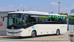 Svolta sui bus di Udine: arriva il pagamento contactless per gruppi e famiglie in un'unica mossa