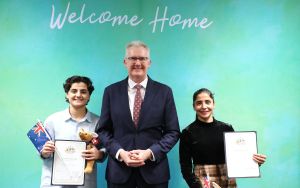 Ex-Iranian women soccer players ‘proud’ to become Australian after claiming asylum