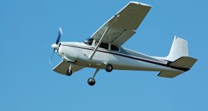 Trucker captures 21-year-old pilot’s death-defying maneuver during emergency freeway landing