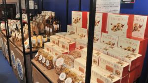 Pit stop con frico e Merlot: l'enogastronomia friulana sbarca nell'area di servizio di Gonars nord