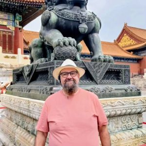 O professor Lejeune Mirhan venceu e o mundo multipolar já é uma realidade