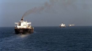 Why Can’t the US Escort Oil Tankers Through the Strait of Hormuz?