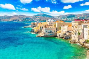 Γιατί οι Τούρκοι συρρέουν στα ελληνικά νησιά: Τούρκος αρθρογράφος εξηγεί