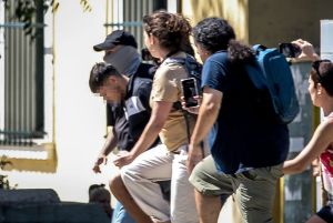 «Συντετριμμένοι» οι κηδεμόνες του 26χρονου κατηγορούμενου για το έγκλημα στην Κυψέλη: «Δεν μοιάζει καθόλου αληθινό»