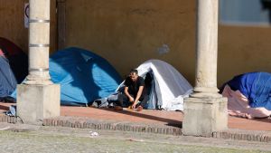 La strage dei senzatetto: caldo fatale più del gelo, da giugno già 14 morti