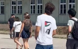 Mauthausen staff call cops after dispute erupts over teen wearing ‘Free Palestine’ shirt