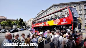 Eventi, movida, pulizia sicurezza e trasporti: Napoli si prepara al pienone di agosto