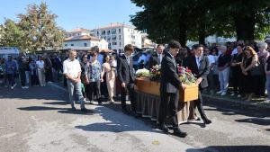 I funerali di Firminio Vettori: l’abbraccio della comunità allo storico sindaco