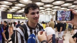 Los pasajeros evidencian su sorpresa ante los controles aleatorios a los vuelos desde Italia a El Prat y Barajas: 