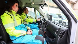 Ambulanze col serbatoio rosso. Appello a Comune e Regione, i camionisti: “Così è la fine”