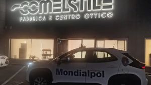 Pozzuolo, furto nella notte da Comelstile: i ladri portano via un centinaio di occhiali