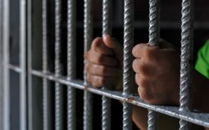 Making Indigenous incarceration strange again