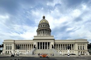 La reforma económica cubana frente al aislamiento: cuatro escenarios