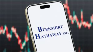 Berkshire Hathaway’s Rare Spending Spree Turns Heads on Wall Street