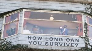 (VIDEO) Man Spotted Living Inside Furnished Billboard on Sunset Boulevard for Netflix's 'The Last House'
