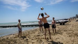 Vacanze, Ferragosto a Jesolo costa al pendolare almeno cento euro
