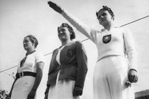 A silver win: the day an Argentine swimmer shocked Nazi Germany