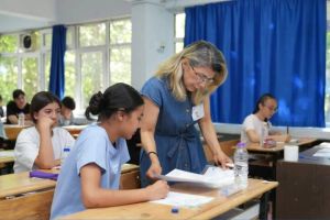 Sınavlar da yerel yerleştirmeler de adil değil