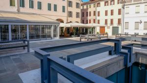 Padova, chiusa per ferie la città turistica: serrande abbassate dal Liston al Santo