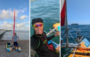 Col sup a vela sbarca a a Livorno: «Le mie vacanze alla “Cast Away”»